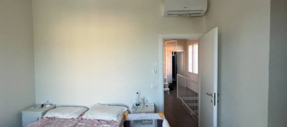 4 bedrooms Villa in Pietrasanta, Italy No. 201385 16