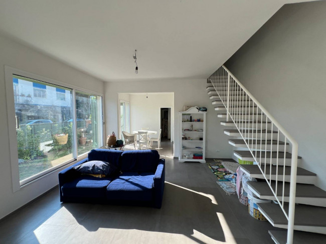 4 bedrooms Villa in Pietrasanta, Italy No. 201385