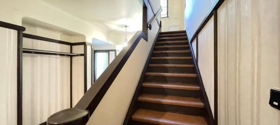 Здание с 16 комнатами в Нойнкирхен, Германия № 297518 3