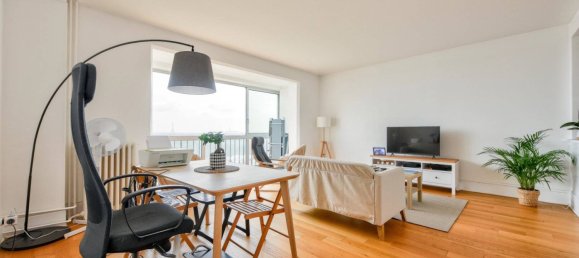 3 bedrooms Apartment in Saint-Cloud, France No. 139432 7