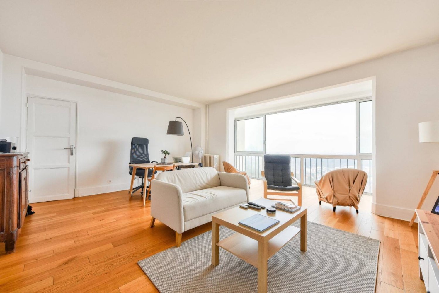 3 bedrooms Apartment in Saint-Cloud, France No. 139432