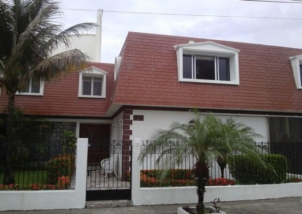 Дом с 5 спальнями в Веракрус, Мексика № 207612