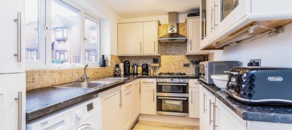 2 bedrooms Commercial property in Shirley, United Kingdom No. 8146 4