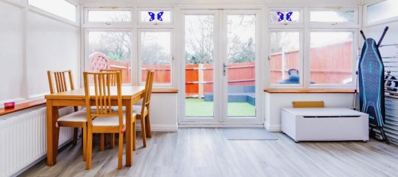 2 bedrooms Commercial property in Shirley, United Kingdom No. 8146 3