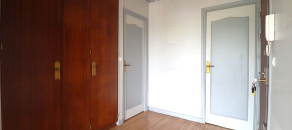 3 bedrooms Apartment in Juvisy-sur-Orge, France No. 168175 4