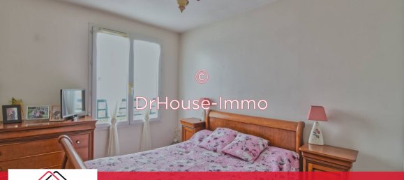 2 bedrooms Apartment in Mantes-la-Ville, France No. 133044 6