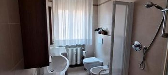5 rooms Apartment in Vicenza, Italy No. 298552 4
