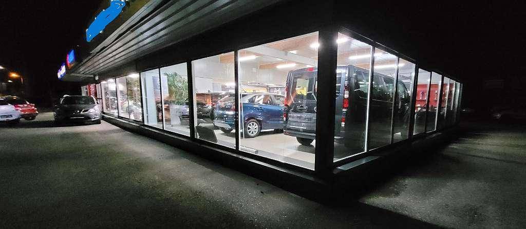 1090m² Commercial property in Wels, Austria No. 86497