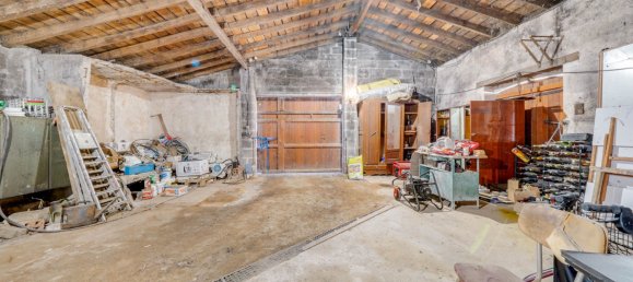 5 bedrooms House in Gironde, France No. 288828 15