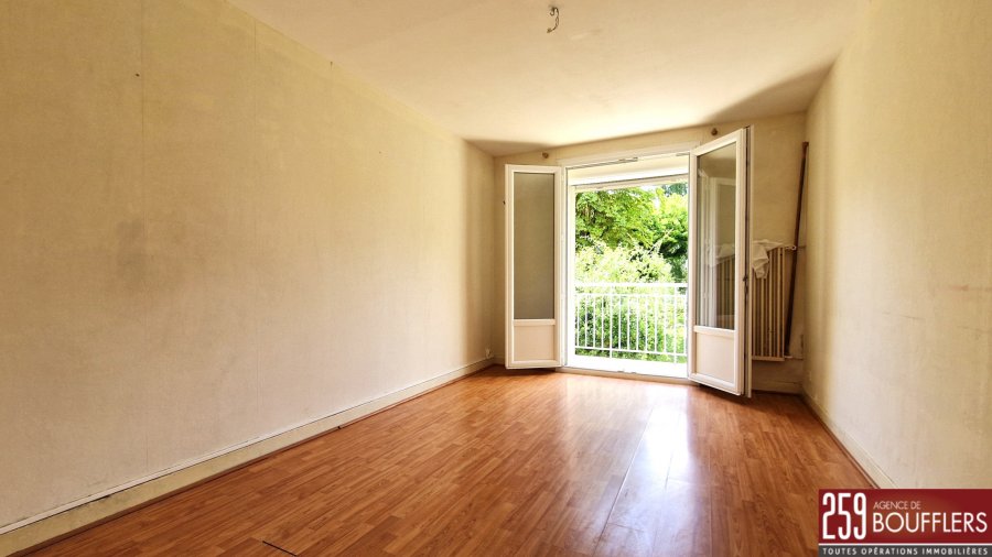 2 bedrooms Apartment in Nancy, France No. 342070