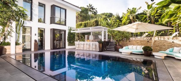 6 bedrooms Villa in Marbella, Spain No. 130041 4