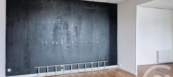 2 chambres Bâtiment à Cercottes, France No. 160427 3