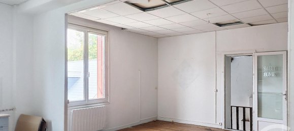 2 chambres Bâtiment à Cercottes, France No. 160427 4