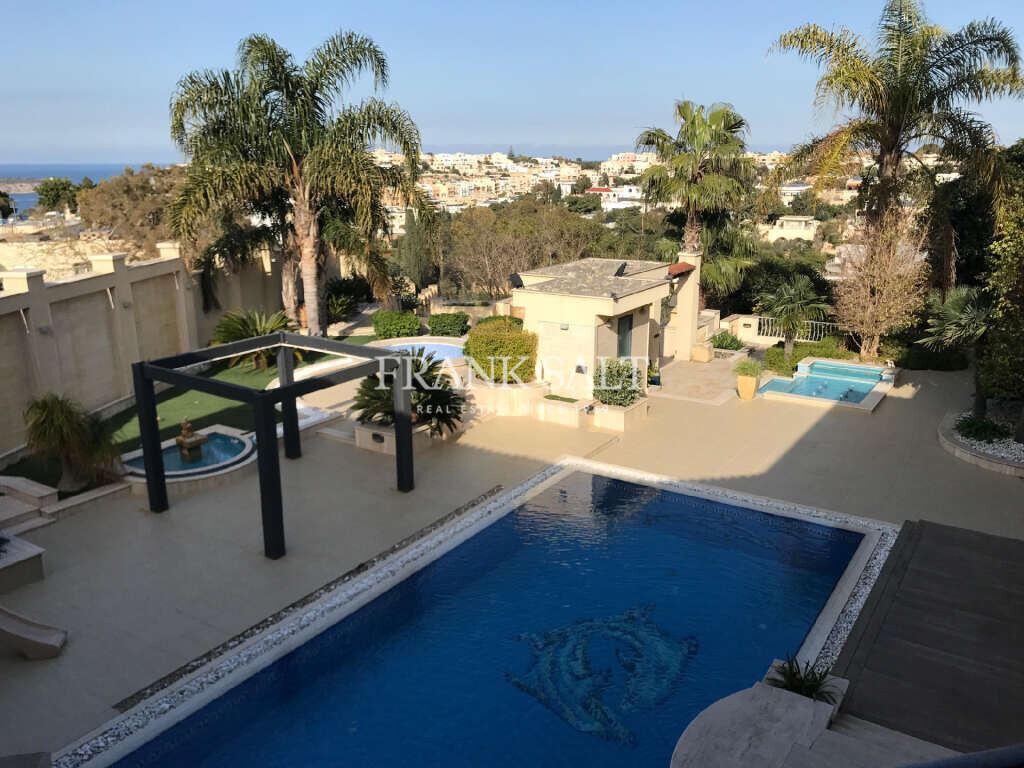 6 غرف نوم بنغالو في Mellieha, Malta رقم 2600