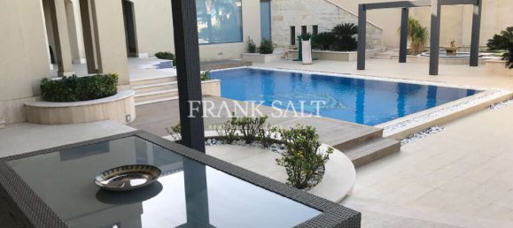 6 غرف نوم بنغالو في Mellieha, Malta رقم 2600 6