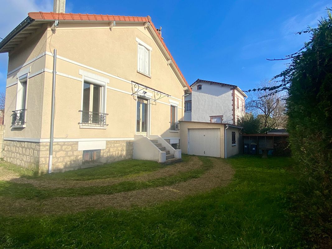 2 bedrooms House in Houilles, France No. 167402