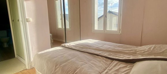 2 bedrooms House in Houilles, France No. 167402 4