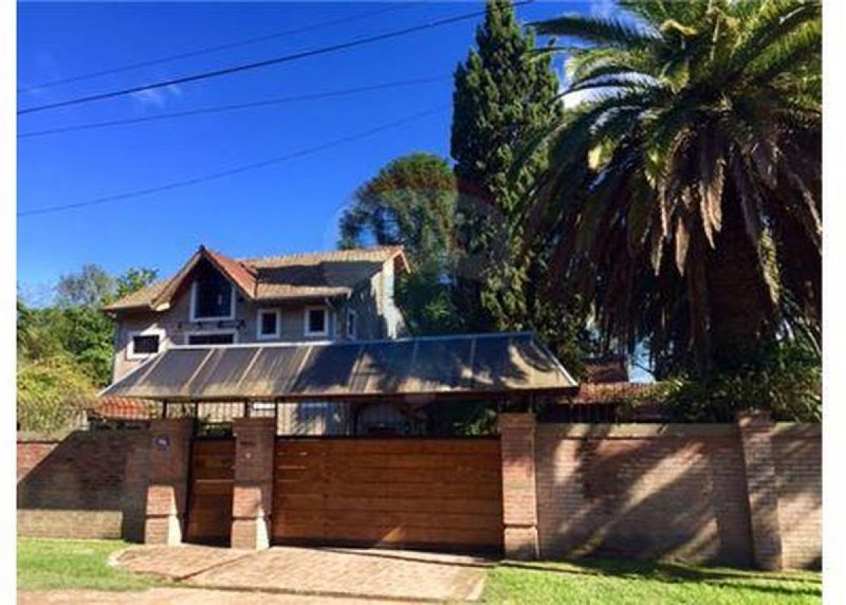 4 bedrooms House in Escobar, Argentina No. 74071