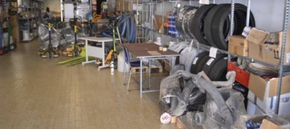 1 room Warehouse in Padua, Italy No. 284494 4