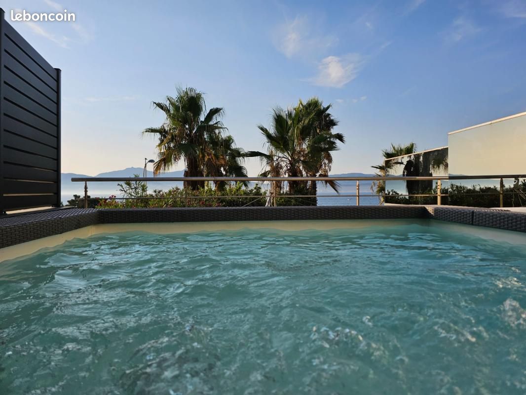 Квартира с 1 спальней в Пьетрозелла, Франция № 93883