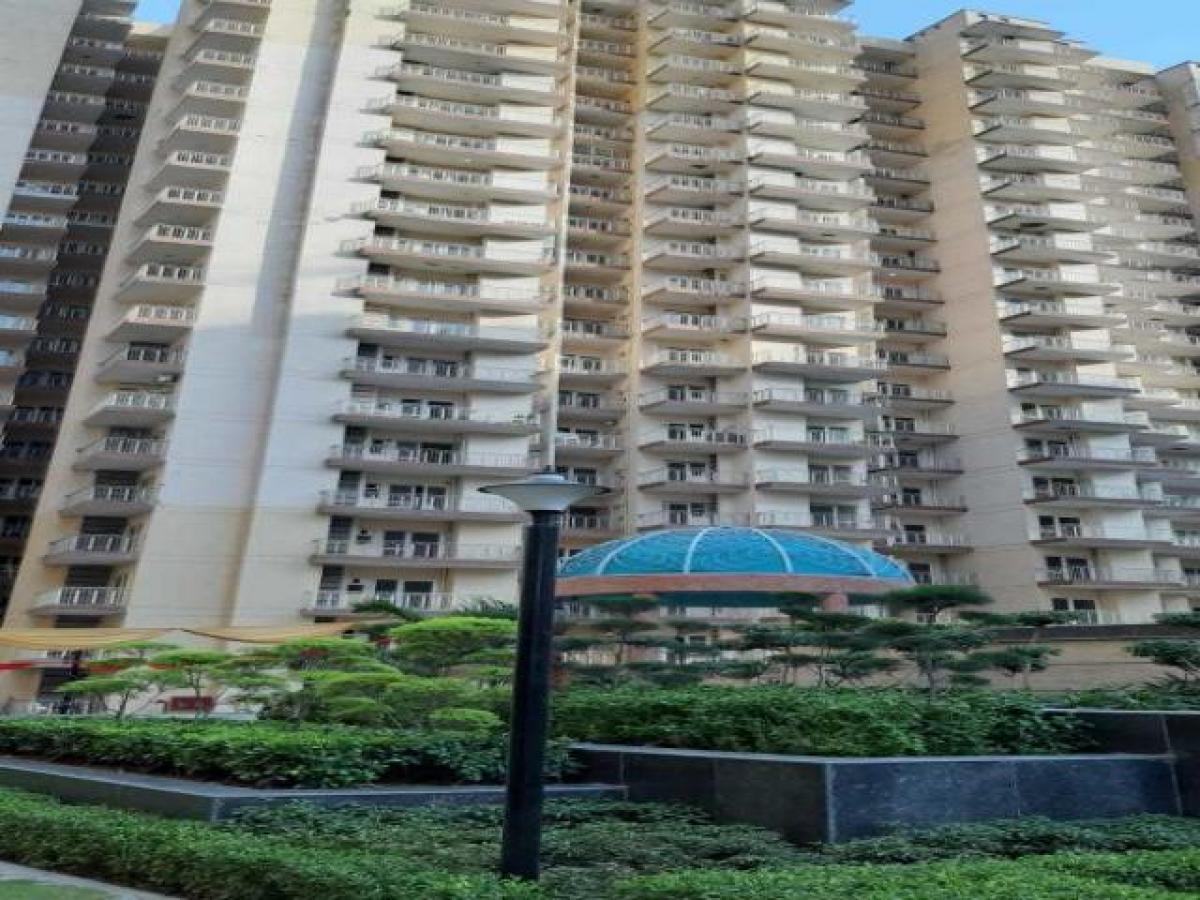 Casa de 4 dormitorios en Noida, India No. 68308