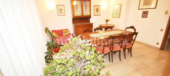 3 Schlafzimmer Wohnung in La Spezia, Italy, Nr. 227868 3