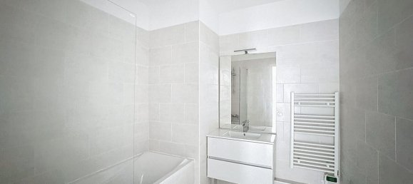 4غرفة شقة في Martigues, France رقم 284558 4