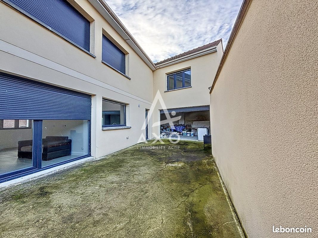 4 bedrooms House in Goincourt, France No. 42219