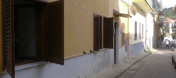 2 chambres Appartement à Montecorvino Rovella, Italy No. 333154 3