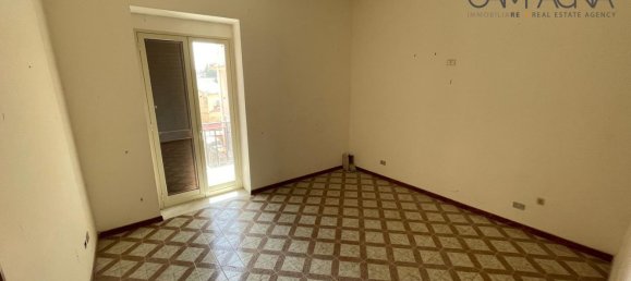 5-salle Appartement à Delia, Italy No. 288503 9