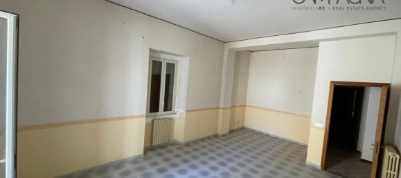 5-salle Appartement à Delia, Italy No. 288503 3