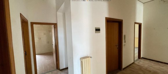 5-salle Appartement à Delia, Italy No. 288503 6