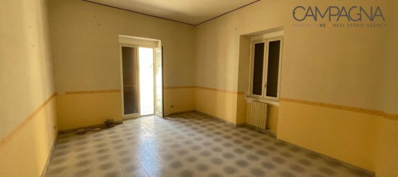 5-salle Appartement à Delia, Italy No. 288503 4