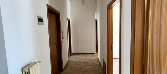 5-salle Appartement à Delia, Italy No. 288503 7