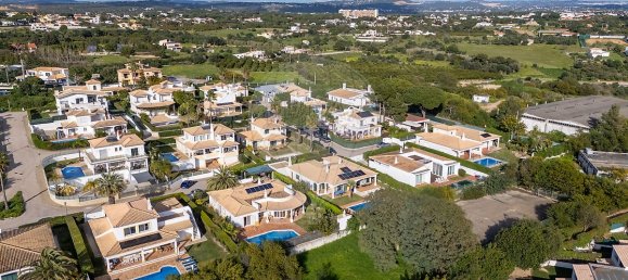 4 bedrooms House in Albufeira, Portugal No. 24144 3