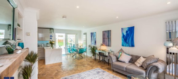 4 bedrooms House in Maidstone, United Kingdom No. 10660 5