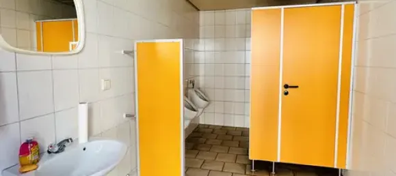 Granja de 3 habitaciónes en Schweinfurt, Germany No. 338481 13