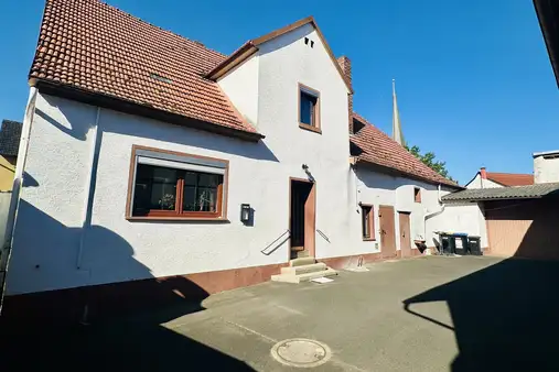 Granja de 3 habitaciónes en Schweinfurt, Germany No. 338481