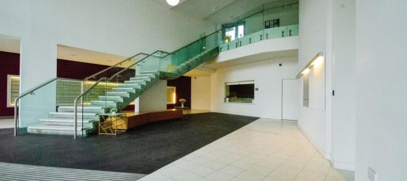 Studio in Wembley, United Kingdom No. 6408 7