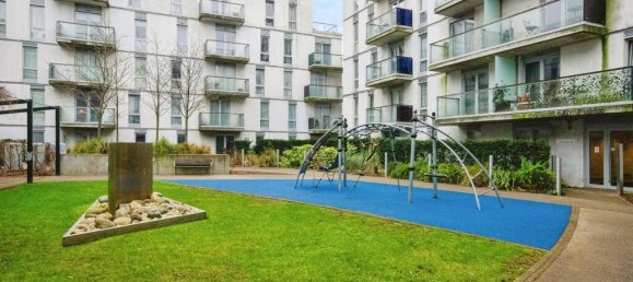 Studio in Wembley, United Kingdom No. 6408 8