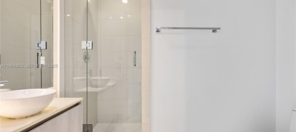 2 Schlafzimmer Gewerbliche Immobilien in Miami, USA, Nr. 615566 6