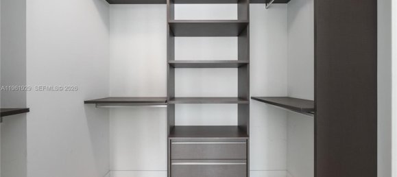 2 Schlafzimmer Gewerbliche Immobilien in Miami, USA, Nr. 615566 4