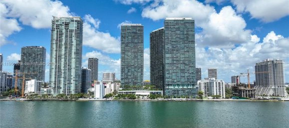 2 Schlafzimmer Gewerbliche Immobilien in Miami, USA, Nr. 615566 14