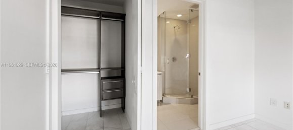 2 Schlafzimmer Gewerbliche Immobilien in Miami, USA, Nr. 615566 8
