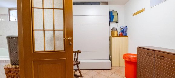 4 rooms House in Senago, Italy No. 40843 22