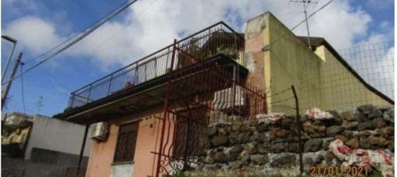 Квартира с 5 комнатами в Катания, Италия № 201539 6