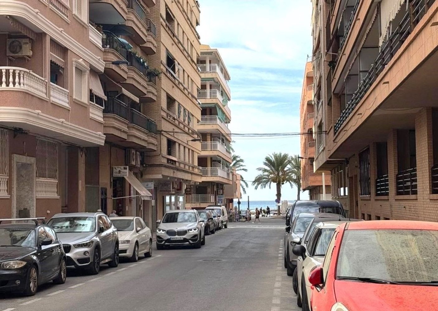 Apartamento de 2 dormitorios en Torrevieja, Spain No. 234115