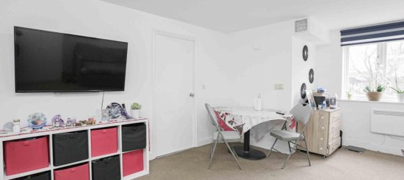 2 bedrooms Apartment in Woolwich, United Kingdom No. 10992 2