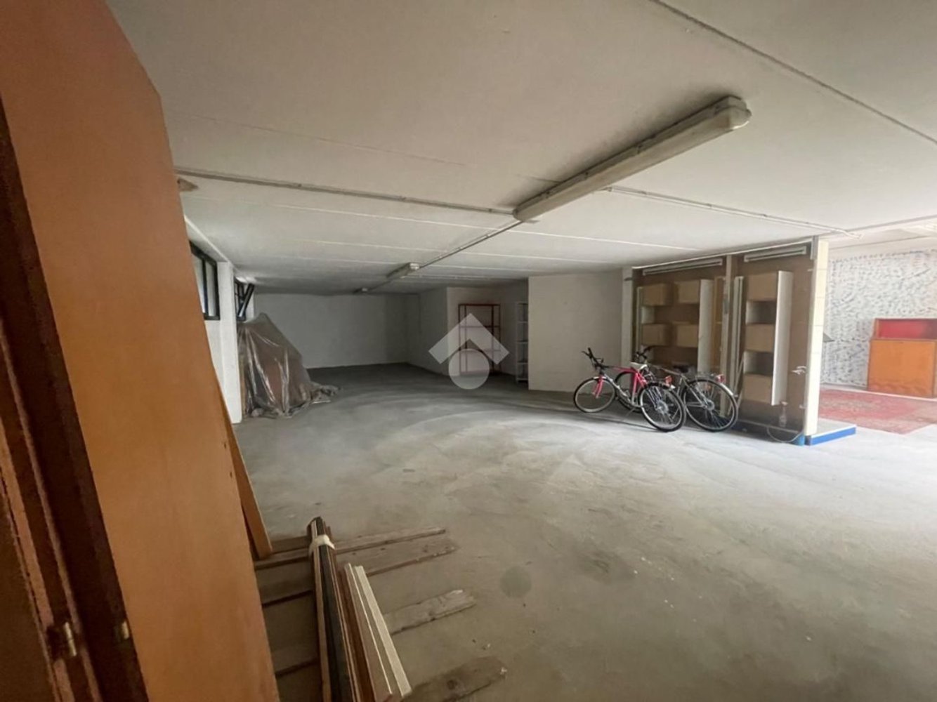 105m² Warehouse in Martinengo, Italy No. 86568