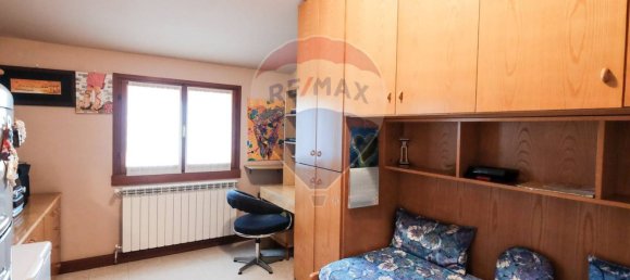 2 Schlafzimmer Wohnung in Caprino Bergamasco, Italy, Nr. 352714 4